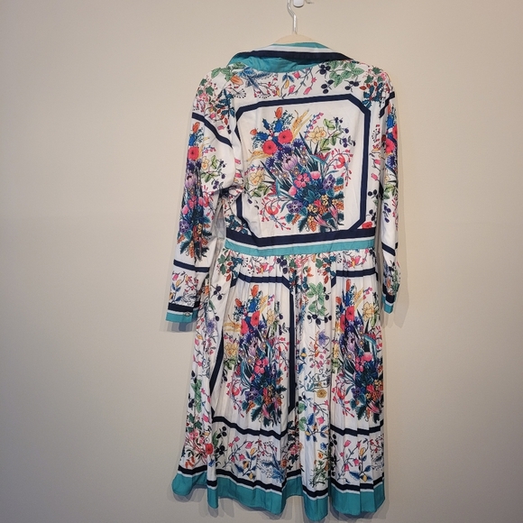 Dress - Picture 5 of 6